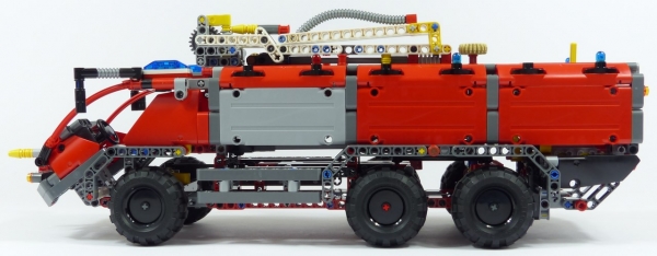 Lego Technic #42068 Camion pompiers aeroportuaire