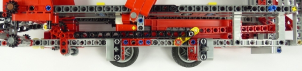 Lego Technic 42096 Transporteur de voitures