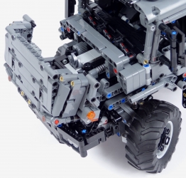 Lego Technic 42129 Mercedes Benz Zetros Trial Truck