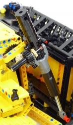 Lego Technic 42131 Bulldozer Caterpillar D11