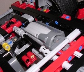 Lego Technic 8070 Supercar
