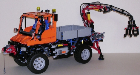 Lego Technic 8110 Mercedes-Benz Unimog U400