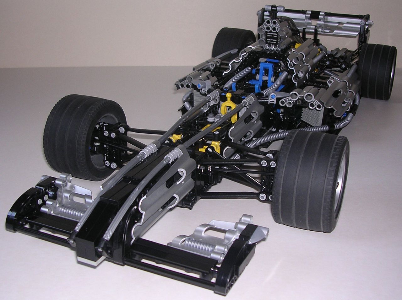 Lego ancien technic 8458 silver champion formule 1 F1 voiture 65cm